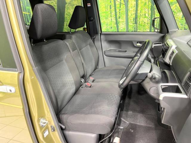 運転席シート廻りは使用感も少なく、良好な状態となっています。丁寧に使われていたことがよくわかりますね。