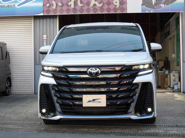 【ご来店の際の注意】弊社は予約制となっております。お車でお越しの方は大阪府道16号大阪高槻線　別府交差点に店舗がございます。