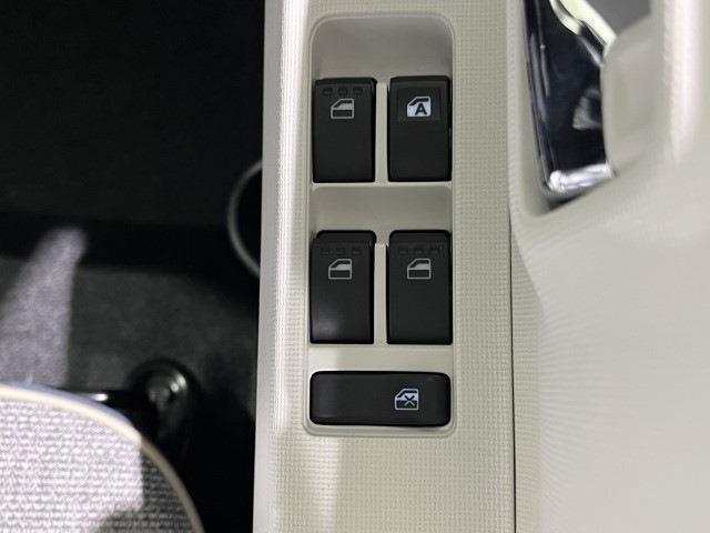 在庫車はほとんどオートオークションもしくはディーラーさんから購入したものなので、品質も保証されています！！