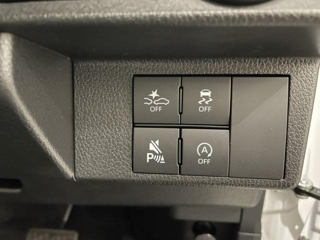 届出済未使用車とは、登録済みでなおかつ使用していない車のことを指します！ナンバー登録はしてあるものの、実際には使用されず保管しているケースが多く、必要最低限の走行しかしていないお車です♪