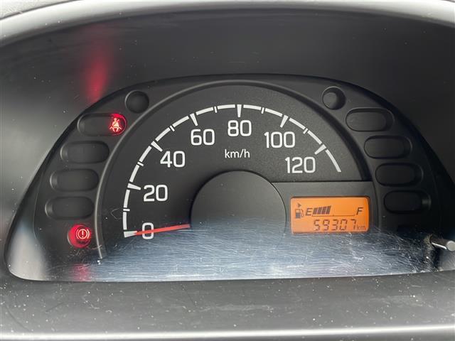 メーターまわりも鮮やかに照らし出され、デザイン、安全性ともにバッチリですね♪