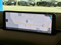 純正ナビ。フルセグ、ブルートゥースお楽しみいただけます。