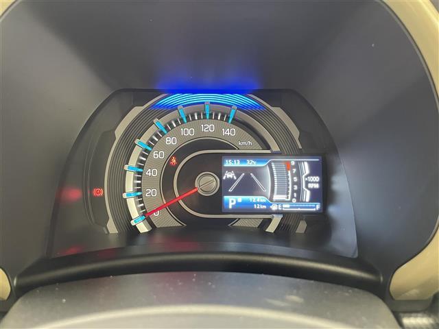 【スピードメーター】メーターがシンプルで見やすく運転しやすいですね！