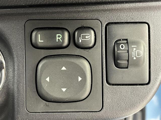【運転席操作部】快適なドライブを楽しむための機能が装備されています！運転席から触れるので、使いやすいです！除菌プランいれていただくと、さらに清潔で安心していただけます！