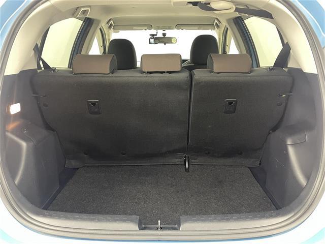【トランク】積み込みやすくて、たっぷり積める荷室です。シートアレンジできるものは、乗車人数と荷物の量や大きさによってシートを動かすことができるので、より快適なドライブが可能です！