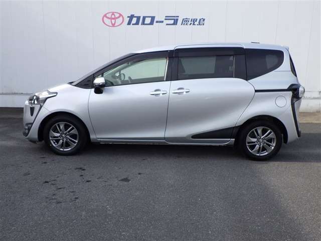 トヨタ認定中古車保証付！（1年間、距離無制限　HV車はHV保証付）　別途延長保証もご用意しております♪　ぜひ現車を確認にご来店ください