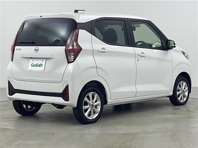 【右斜後】ガリバーの保証は、走行距離が無制限！電球や消耗品、ナビ等の社外品も保証対象。末永いカーライフに対応する充実した保証内容（保証期間によって保証内容は変わります。)