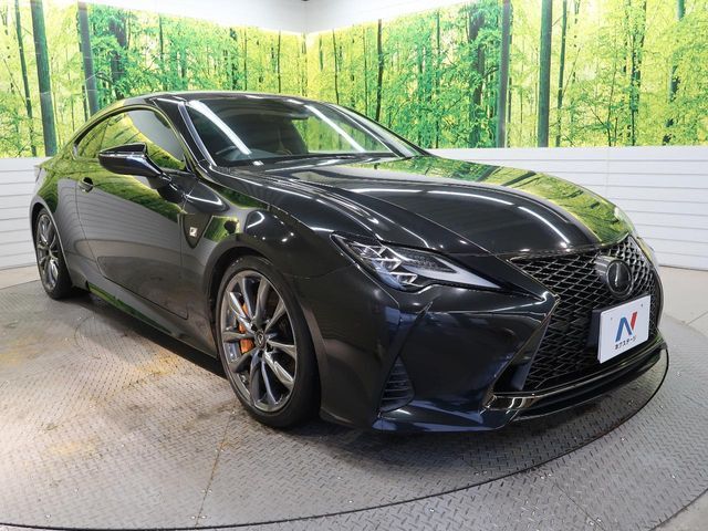 大好評のボディコーティング「弾スプラッシュコート」もご納車までに施工可能。通常のガラスコートと異なる、耐久年数6年の無機質ガラスコーティングが、ボディをキレイな状態に保ってくれます。
