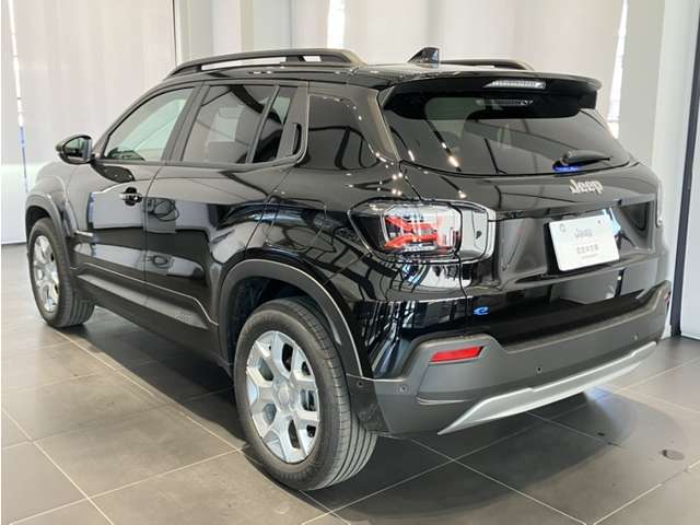 Jeepは、「自由も、冒険も、熱いチャレンジも、美しい自然があってはじめてRealに楽しめる」という信念から、車と自然との幸せな共存を目指し、複数の団体とともに日本の森林環境の保護・再生に取り組んでいます。