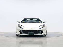 ボディカラーはBianco Italia
