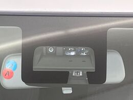 【スズキ　セーフティサポート】走行中に前方の車両等を認識し、衝突しそうな時は警報とブレーキで衝突回避と被害軽減をアシスト。より安全にドライブをお楽しみいただけます。