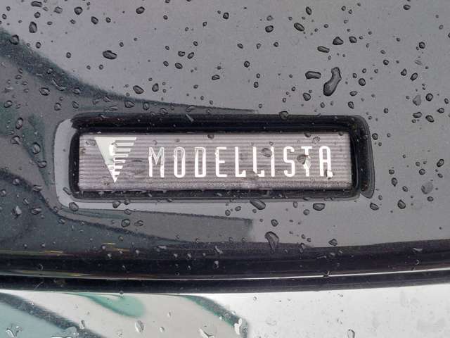 【モデリスタ（MODELLISTA）】メーカーオプションのトヨタの純正エアロ（ドレスアップパーツ）が装着されています！スポーティでエモーショナルな外観をお楽しみください。