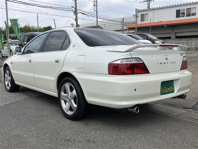 このクルマが気になったらLINEでお問い合わせ！お車の状態・総額・支払方法・ローンについて等々何でもお答えいたします♪気になる部分は写真・動画でもご案内も可能です☆