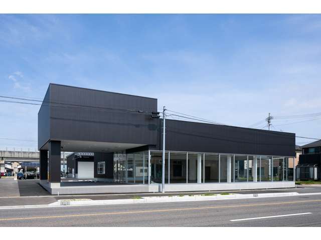 店舗が新しくなりました☆