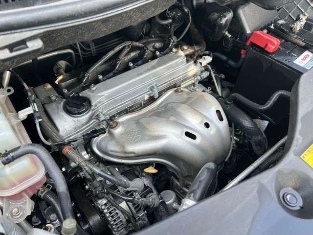 入庫時に提携の認証整備工場にて点検をし不具合のない状態で掲載しております。エンジン・足回り・電気系統等の機関に不具合はありません。もちろん警告灯の点灯やオイル漏れ、ATの不具合もありません。