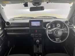 【インパネ全体】全方位で視界が広く、高い目線で運転もしやすいです！