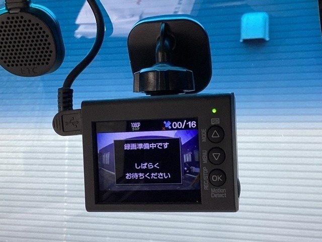 もしもの時に役立つ前後タイプのドライブレコーダー付き！！あおり運転防止にも役立ちますよ(*^_^*)