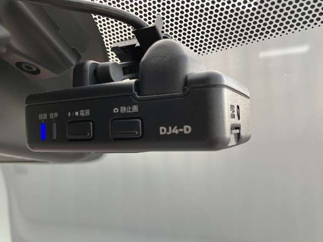 もしもの時のドライブレコーダー搭載！事故や煽り運転の証拠にもなりますね