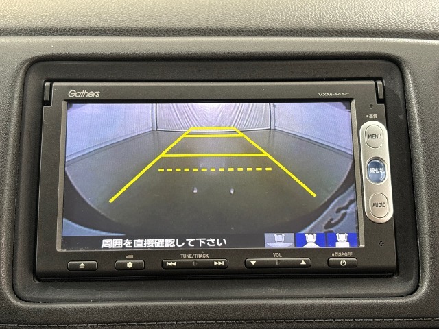 バックモニターです！ バック時目視しにくいクルマの周囲をカメラで映し出し、安全・安心駐車をサポート♪バックの苦手な方も後ろがハッキリ見えるので安心です！