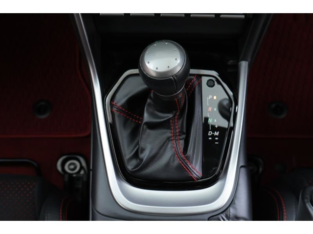 MTモード付。発進時やシフトチェンジ時もストレスなくマニュアル運転を楽しめます♪