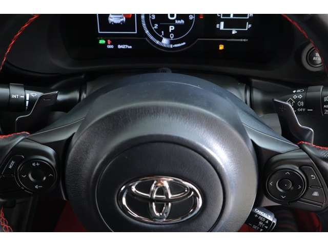 パドルシフト装備で。走る楽しさも体感できます