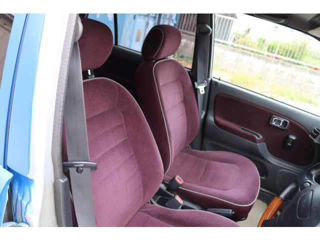 ☆清潔で広々した座席です！是非、現車を見て体感してみてください！無料電話番号：0078-6002-041427まで♪