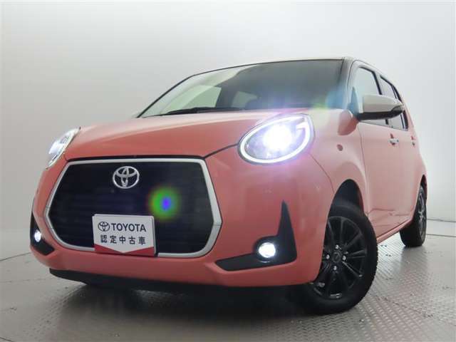 高輝度で点灯速度が速く、しかも消費電力の少ないLEDヘッドライトが装備されています！LEDの明るい光が走行中の視界の確保をサポートして、夜のドライブがより楽しく安全に運転できます♪