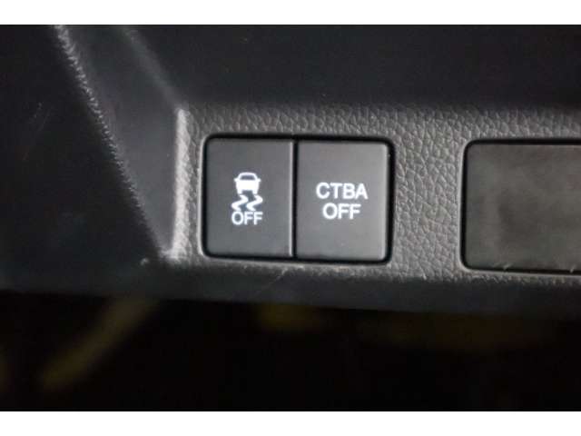 イベント走行時などに機能をオフにするボタンです。