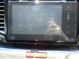 ホンダ純正ナビなのでダッシュボードにスッキリと収まっています。土地勘の無い所でも道に迷わず安心ですね！。AVも色々視聴でるのでドライブも楽しくなりますよ！