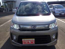 有効車検期限9/3　衝突被害軽減ブレーキ　誤発進抑制　横滑り防止　プッシュスタート　ディスチャージヘッドライト　フォグランプ　オートライト　運転席シートヒーター　アルミホイール　ナビTV