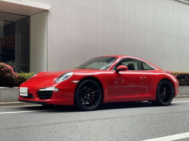 3.8L、400PSの最後の自然吸気エンジンです。NAらしく、エンジンフィーリングがこれぞ911だな～と思ってしまいます。