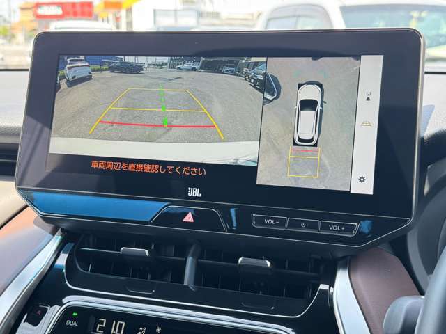 【全周囲カメラ】全周囲カメラがついているので駐車が苦手の方でも安心して後退可能です！ガイドラインも表示されます！クリアランスソナーと合わせて、カメラと音で周囲を確認しながら駐車が可能となっております！