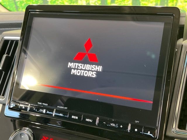 【純正10型ナビ】人気の純正ナビを装備。オーディオ機能も充実しており、Bluetooth接続すればお持ちのスマホやMP3プレイヤーの音楽を再生可能！毎日の運転がさらに楽しくなります！！