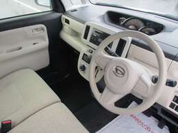 インパネ全体です！内装のボタンの位置などをご確認ください♪