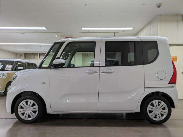 アフターサービスも安心！！ 自社整備工場・自社鈑金工場・積載車を完備しておりますので、お客様のご購入後も手厚くサポートいたします！！