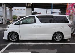 お車は見られなくても購入はできますが、現状でのお渡しをご理解できる方と致します。後付け部やパーツなど保証は一切ございません。気になる場合は動作確認してきますのでお電話でご質問下さい。動画も送れます。
