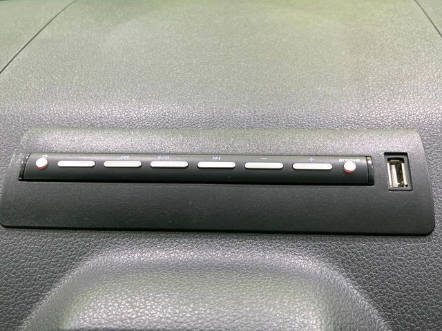 お好きな音楽を車内でお楽しみいただけます♪スピーカー交換・ウーハー追加などの音質向上や、最新ナビ・後席モニター等の取り付けも是非ご相談ください！