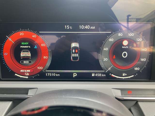 車両の設定はメーターディスプレイで可能です。