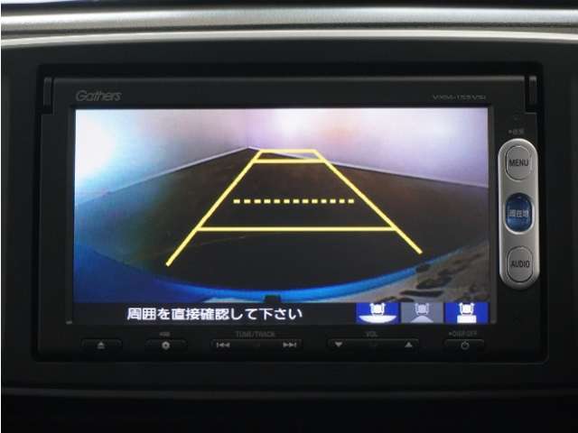 ◆バックカメラ◆リバースにするだけで映ります、後方の安全確認や、狭い駐車場での車庫入れ、雨の日や夜間など視界の悪い時に便利です！安全にバックする為には欠かせない装備です。