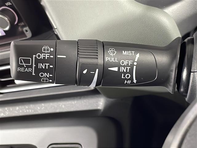 【運転席操作部】快適なドライブを楽しむための機能が装備されています！運転席から触れるので、使いやすいです！除菌プランいれていただくと、さらに清潔で安心していただけます！