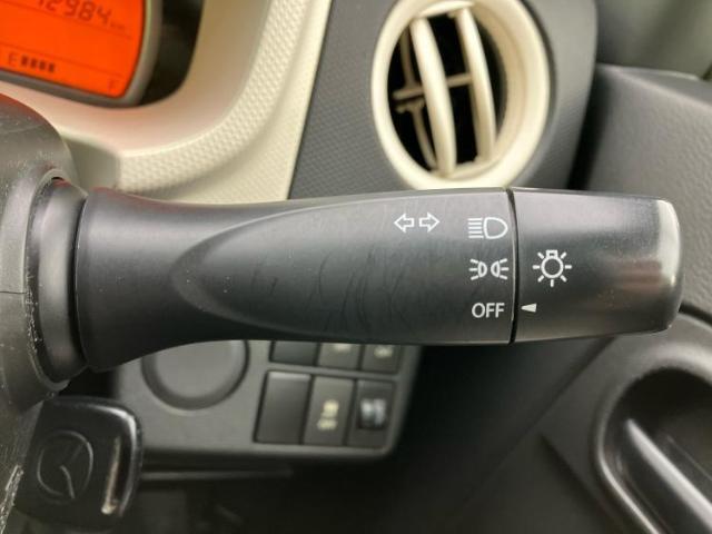 WECARSの展示場では実際に見て、触ってお車をお選びいただけます！知識の豊富な営業スタッフが様々なカーライフをご提案いたします！