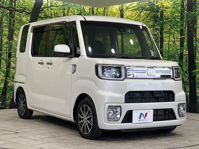 高透明度のガラス皮膜で撥水はもちろん、上質なツヤ・光沢を実現。紫外線や酸性雨から大切な愛車を保護し、色あせ・劣化を防止。「弾スプラッシュコート」、「弾プリミッサコート」からお選びいただけます。