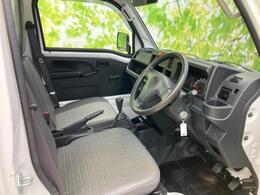 「この車の写真をもっと見たい」「状態が気になる」「この装備はついている？」どんな小さな疑問でもお気軽にお問い合わせください！