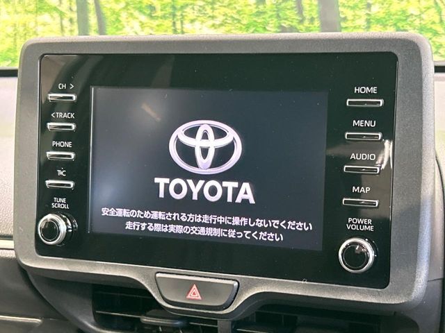 【ナビ機能付きディスプレイオーディオ】ナビ機能搭載の他、お持ちのスマートフォンと連携して、ナビやbluetoothでの音楽再生が可能です♪デザインはもちろん操作性も良好！