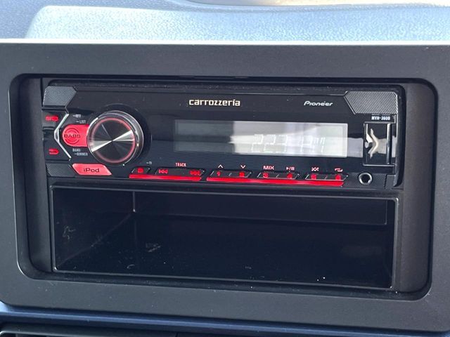お好きな音楽を車内でお楽しみいただけます♪スピーカー交換・ウーハー追加などの音質向上や、最新ナビ・後席モニター等の取り付けも是非ご相談ください！