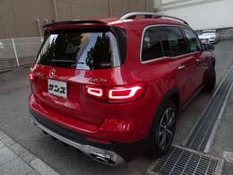 お車でのアクセスは第三京浜港北 ICより5分。電車でお越しの際は JR新横浜駅より徒歩3分の好立地になります。