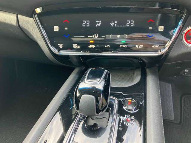 シフト廻りもきれいです