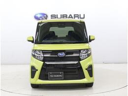 フルLEDヘッドランプ(サイドビューランプ、クリアランスランプ、オートライト付)は、夜間や悪天候時でも高い視認性を確保し、安全なドライブをサポートします。