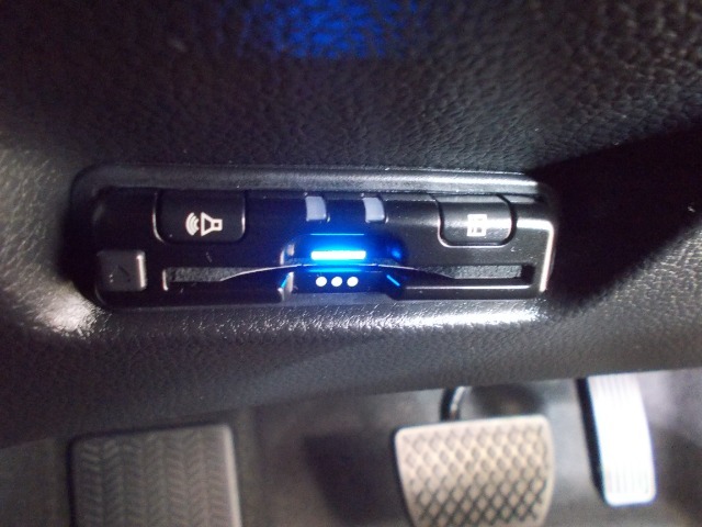 ETC付！高速道路の料金所はキャッシュレスで通過です！サービスエリア等にあるスマートインターの出入りも利用可能でとっても便利☆ご納車後すぐにお使い頂けるようセットアップしてのお渡しとなります。