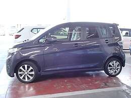 軽自動車専門店です。高年式、低走行、ワンオーナー車勢揃い！プロの大量一括仕入でコストダウンし、低価格を実現！！　まかせて安心。保険は損保ジャパン代理店。自社整備工場は近畿運輸局指定民間車検工場！！
